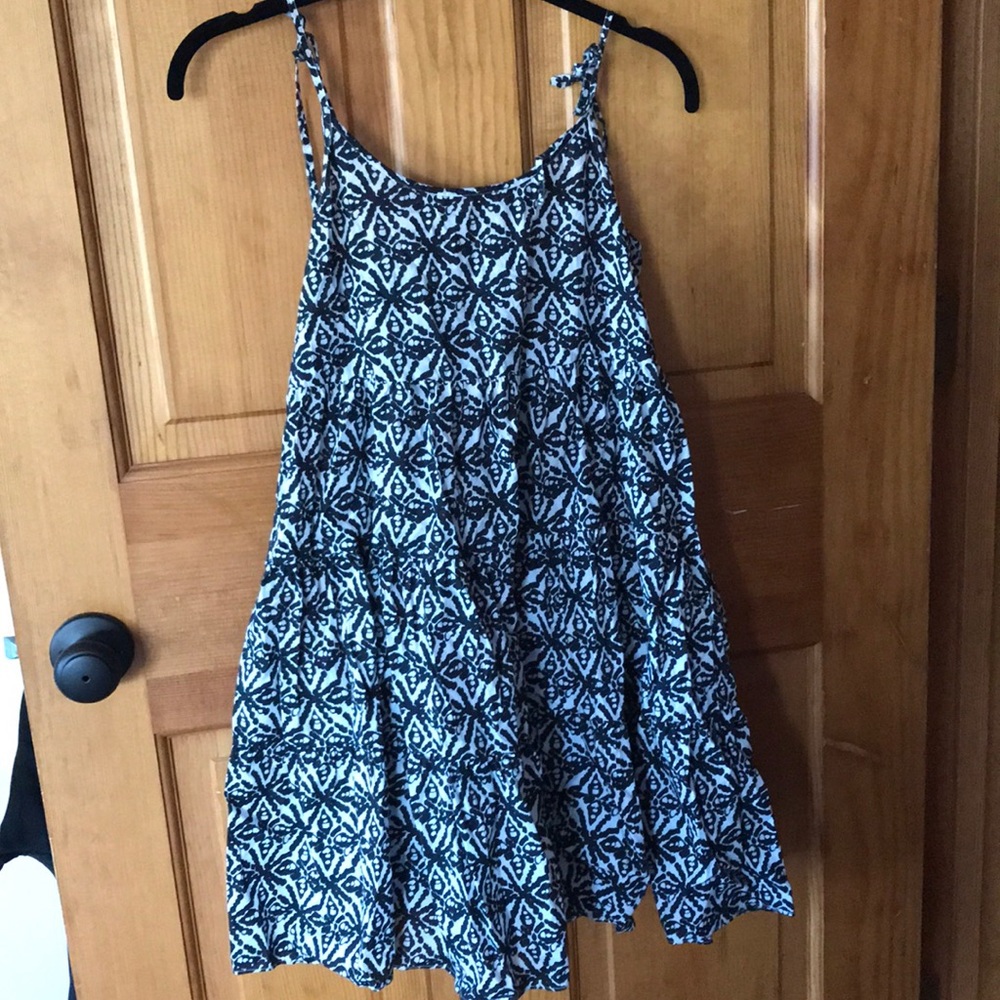 Vineyard vine dress!